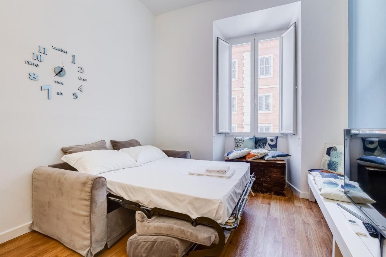 Bmga L Central Holiday House 2Bdr Near Vatican Rome Bagian luar foto